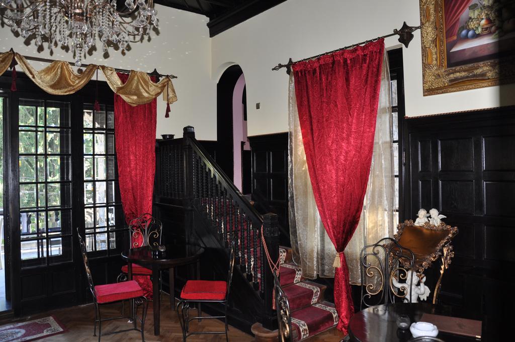 Готель Casa Cu Farfurii Сіная Екстер'єр фото